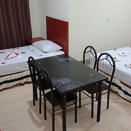 Hato Inn Yangon Extérieur photo