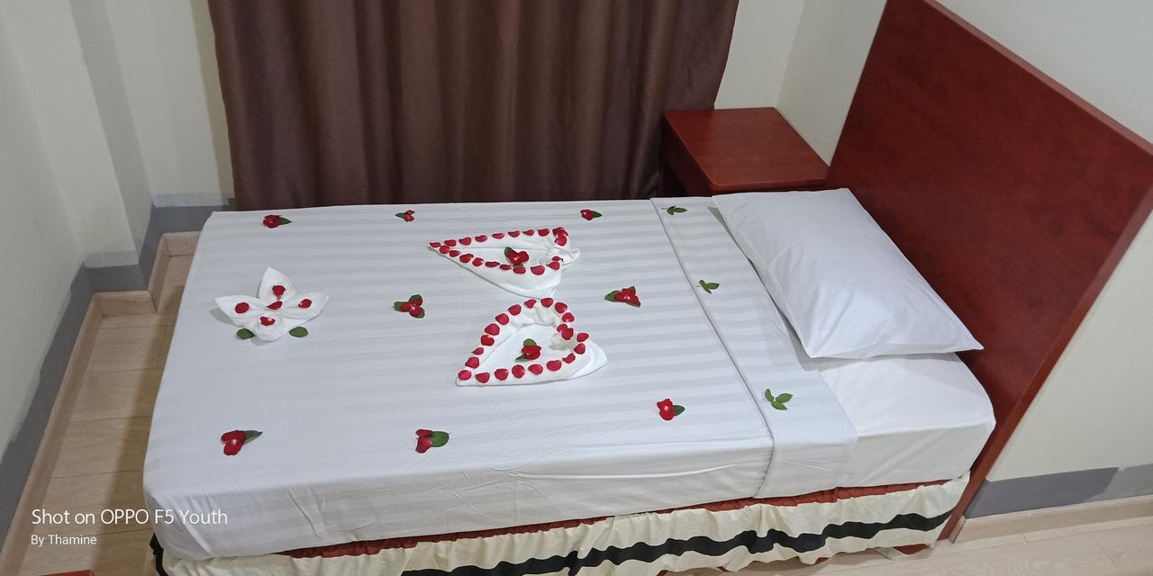 Hato Inn Yangon Extérieur photo