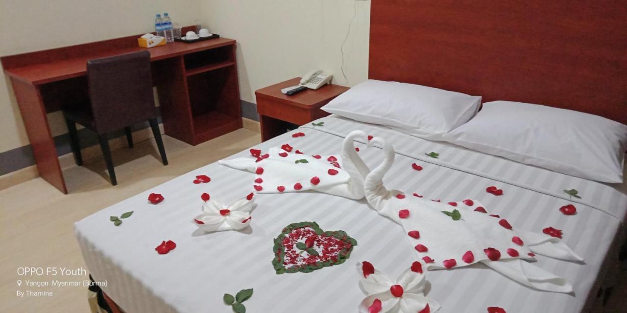 Hato Inn Yangon Extérieur photo